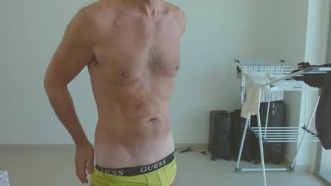 Snapshot of ch400 chatting on January 17, 2025, 10:11 am ch400 online show from January 17, 2025, 10:11 am