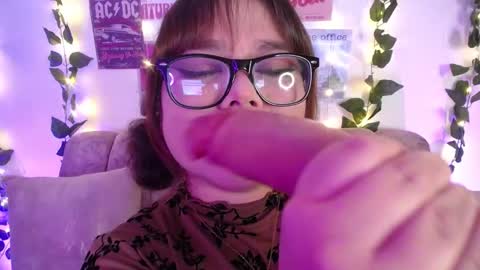 charlotte online show from October 9, 2025, 7:34 pm