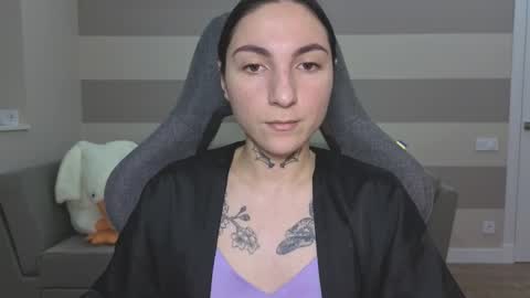 Kate online show from October 3, 2025, 5:37 am