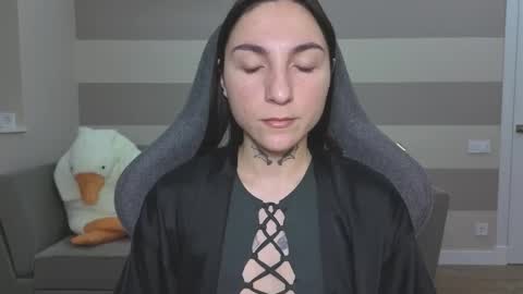 Kate online show from October 8, 2025, 4:43 am