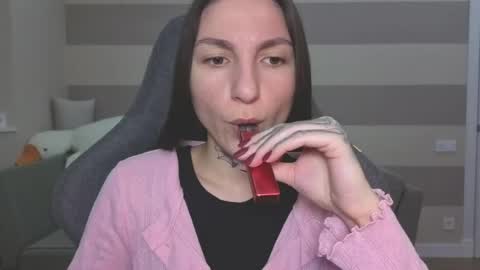 Kate online show from March 23, 2026, 6:39 am