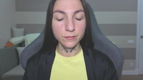 Kate online show from May 18, 2026, 5:57 am