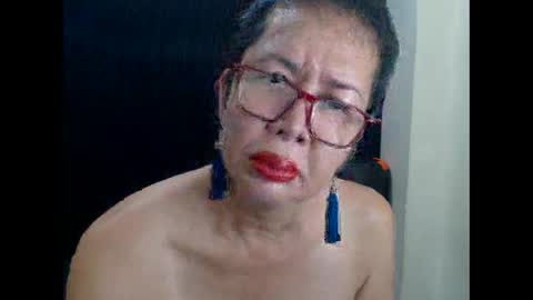 Snapshot of champaka123 chatting on June 11, 2026, 1:05 am champaka online show from June 11, 2026, 1:05 am