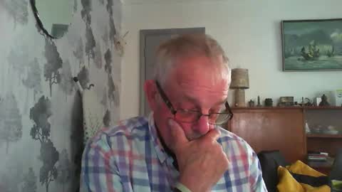 Champers online show from April 9, 2026, 10:09 am