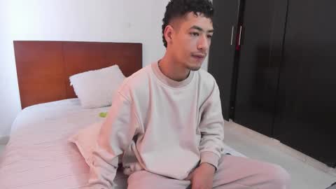 Kenji online show from October 20, 2025, 12:27 pm