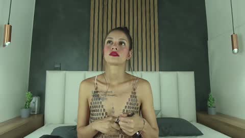 C H A N E L online show from January 28, 2025, 7:32 pm