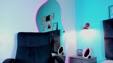 C H A N E L online show from February 23, 2025, 12:30 am