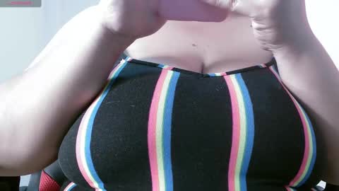 Fabi online show from March 11, 2025, 5:02 pm