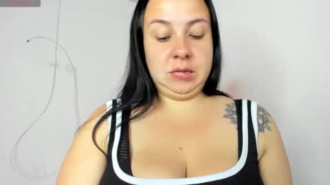 Fabi online show from November 11, 2025, 7:58 pm