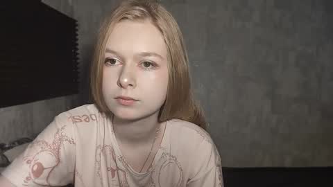 Lia online show from February 11, 2026, 7:13 am