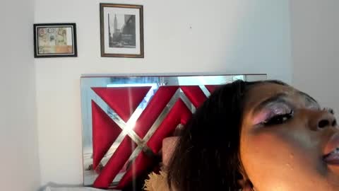 Snapshot of channellross chatting on March 8, 2025, 4:34 am Chanell online show from March 8, 2025, 4:34 am