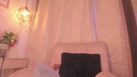 Chantall online show from December 11, 2024, 9:19 am