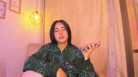 Chantall online show from January 13, 2025, 7:32 am