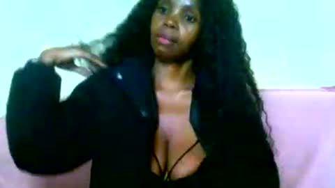 Snapshot of chante665 chatting on November 17, 2025, 3:40 pm chante665 online show from November 17, 2025, 3:40 pm