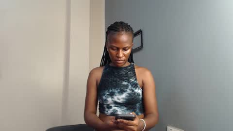 Chantel online show from November 15, 2025, 7:16 am