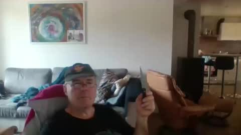 charles6064 online show from November 6, 2025, 11:11 am