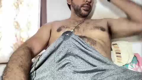 charles_dera35 online show from October 15, 2025, 2:55 am