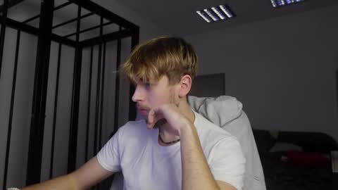 CHARLES SINS online show from February 2, 2025, 5:04 pm