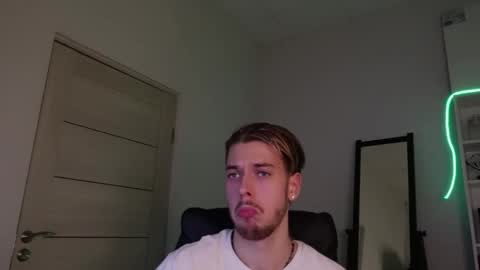 CHARLES SINS online show from March 1, 2025, 6:32 pm