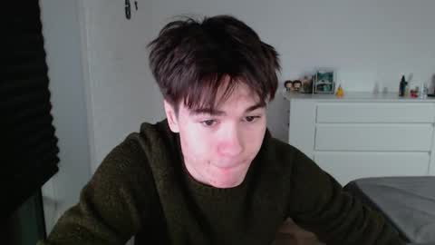 charleshanson69 online show from November 16, 2025, 1:49 pm