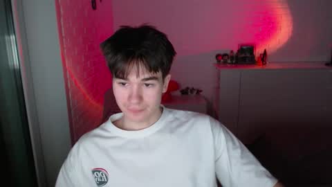 charleshanson69 online show from November 23, 2025, 2:39 pm