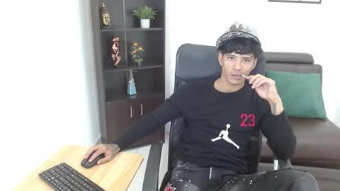 Charlie oconnor online show from February 8, 2025, 3:08 am