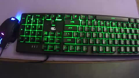 Snapshot of charlied09302 chatting on January 17, 2026, 6:40 am char sexiness online show from January 17, 2026, 6:40 am