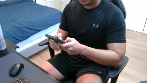 Snapshot of charliekkw chatting on February 20, 2025, 4:14 pm charliekkw online show from February 20, 2025, 4:14 pm