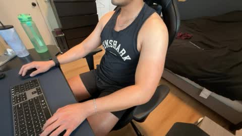 charliekkw online show from March 29, 2026, 7:25 pm