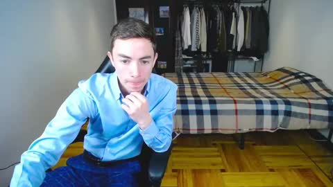 carlos reyes online show from February 12, 2025, 2:10 pm