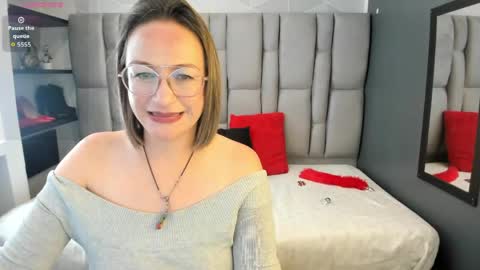Charlot milf online show from June 3, 2026, 2:33 pm