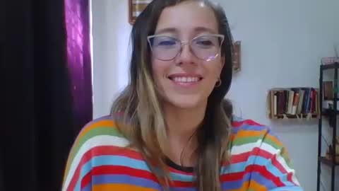 charlott online show from November 3, 2025, 7:59 pm