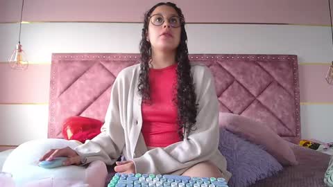 You honey online show from March 8, 2025, 11:37 am