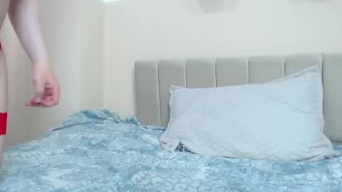 charlothe_dumont online show from April 29, 2026, 5:30 pm