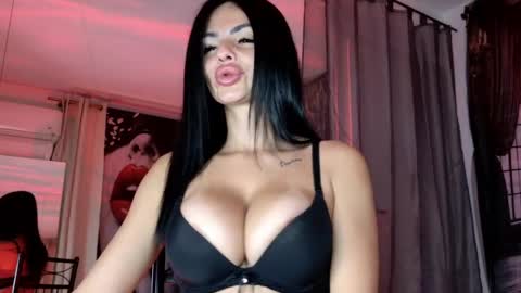 CHARLOTTE online show from June 8, 2026, 12:58 am