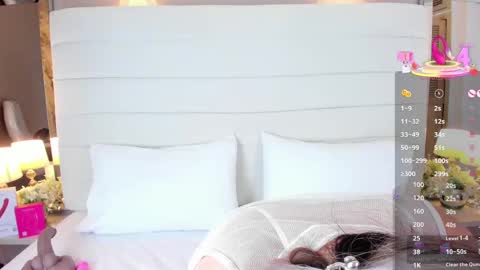 Charlotte online show from September 15, 2025, 11:43 am