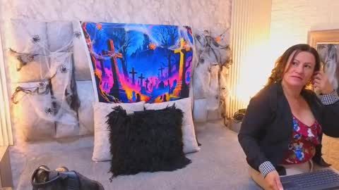 charlotte online show from October 23, 2025, 10:58 am