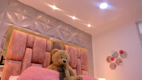 Charlotte Icee online show from April 10, 2026, 5:50 pm