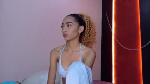 Snapshot of charlotte_love10 chatting on January 16, 2026, 12:20 pm CHARLOTTE online show from January 16, 2026, 12:20 pm