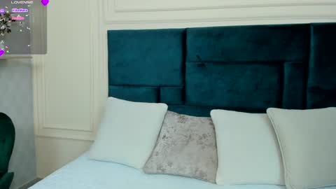 Charlotte Mayers online show from January 21, 2025, 11:24 am