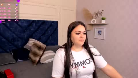 Charlotte Mayers online show from September 10, 2025, 11:21 am