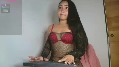 charlotte_princess_1 online show from November 17, 2025, 9:37 am