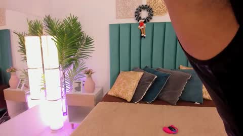 Snapshot of charlottebrandt chatting on December 22, 2025, 7:33 pm Charlotte Brandt online show from December 22, 2025, 7:33 pm