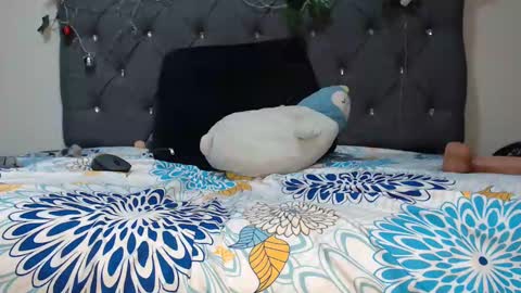 charlottee07 online show from January 31, 2025, 9:48 am