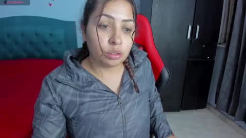 Snapshot of charlottee_lovee69 chatting on February 18, 2025, 11:41 pm Natalia online show from February 18, 2025, 11:41 pm