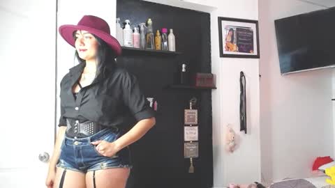 charlottekiss99 online show from October 18, 2025, 11:55 am