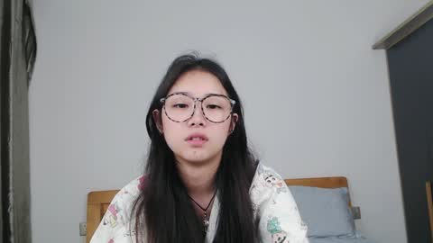 Snapshot of charlottelin chatting on December 4, 2024, 1:53 pm Charlotte online show from December 4, 2024, 1:53 pm