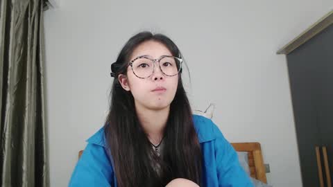 Snapshot of charlottelin chatting on December 14, 2024, 3:58 pm Charlotte online show from December 14, 2024, 3:58 pm