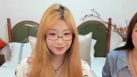 Snapshot of charlottelin chatting on November 4, 2025, 5:45 pm Charlotte online show from November 4, 2025, 5:45 pm