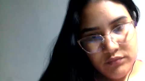 charlottequeen_21 online show from June 10, 2026, 2:45 am